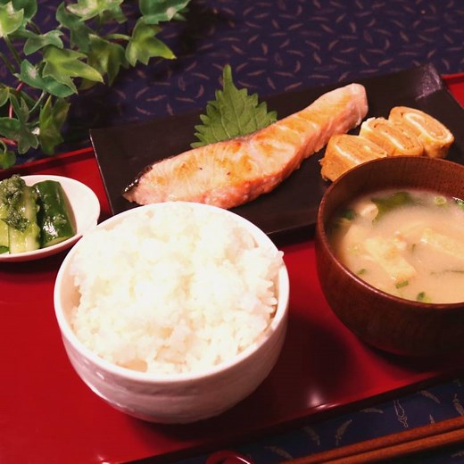 朝食といえばコレ！の鮭定食 作り方・レシピ | クラシル