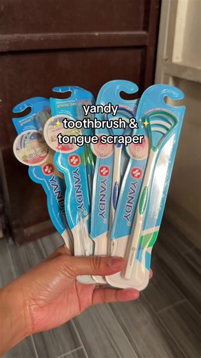 Tongue Scraper & Toothbrush Guide: Best Order and Picks
