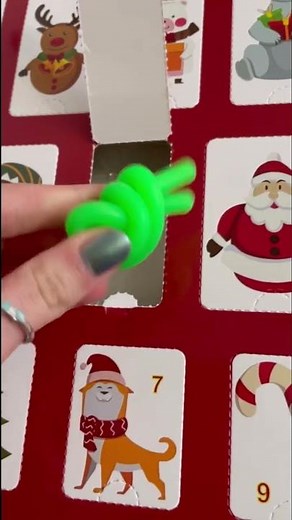 UNBOXING DAY 3 OF FIDGET ADVENT CALENDAR! 😱🎅 *rare mystery fidgets*