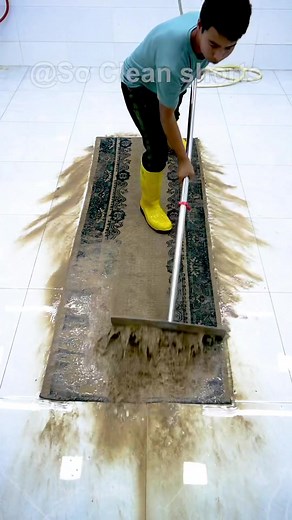 Flood damaged carpet cleaning #satisfying #shorts #soclean #carpetcleaning #asmr