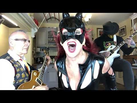 Toyah & Robert's Sunday Lunch - Rock You Like A Hurricane