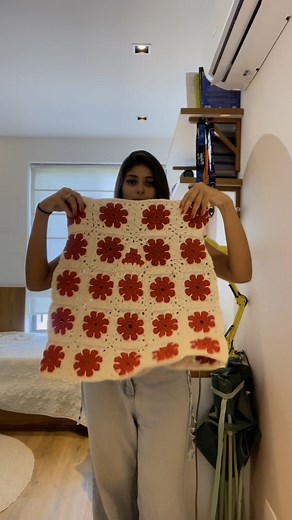 21K views · 366 reactions |  Pattern  https://bit.ly/african-flower-dress Amazing design and Dress, I love the African Flower style. Did you like it? 臨✨ #crochet #crochetinspiration #crochetlove #handmadewithlove #handmadewithlove #crochetismytherapy #crochetofinstagram #crochetinspiration #freepattern #crochetblanket #crochetdress #crocheting | Crochet Tutorial | Facebook