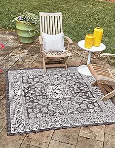 Unique Loom Outdoor Aztec Collection Area Rug - Chalca (10' Square, Charcoal Gray/ Ivory)