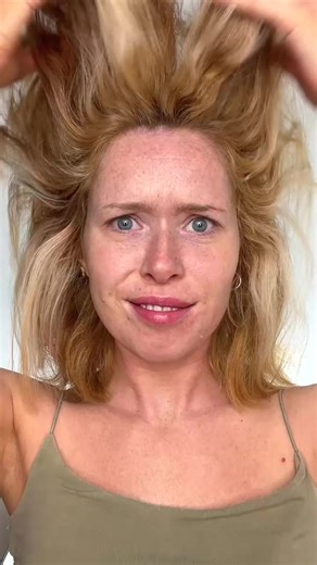 80s inspired makeup! ❤️ Stranger Things! Should i do more tutorials？ #creativemakeup #makeupartist #makeuplook #makeupideas #makeupbyme #makeuplover #scarymakeup #fakefood #bodypainting | makeup changes world