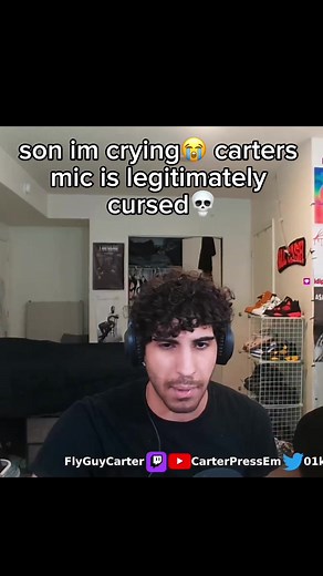 Bros mic is demolishing 😭 #flyguycarter #mic #funnyclips #streamer #fypシ
