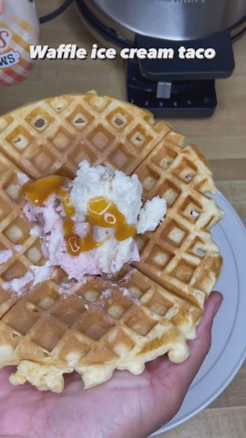 Hot waffle ice cream taco recipe: Crispy, warm, and irresistibly sweet