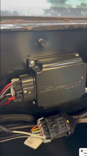 Holley sniper and vintage air installed 1979 Trans Am #holley#keithblack #edelbrock