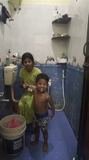 Monisha Nandhakumar on Instagram: "Try these ph balanced soap from Amazon Link venumna comment panunga I'll share with you 👍👌 #babybump #link #newmoms #babycare #babysoap"