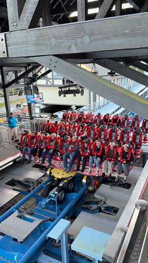 Enjoy your ride 👋 | Griffon - Busch Gardens Williamsburg #rollercoaster #BuschGardens #buschgardenswilliamsburg #Virginia | CoasterAddict
