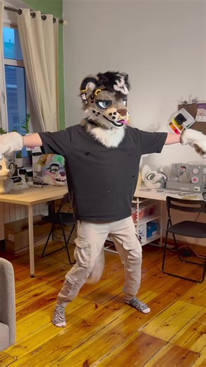 Join the New Fursuit Commission Today!