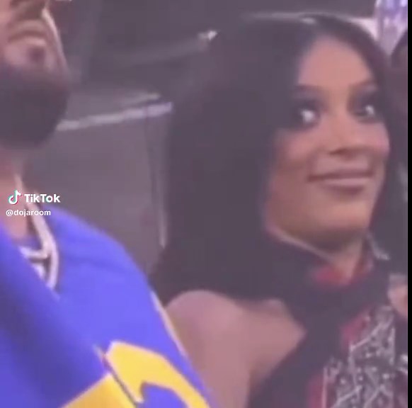 People Reacting to Doja Cat - Hilarious Compilation