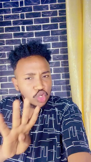 Manchester united wa tartamayal | Qabiir Madaxey