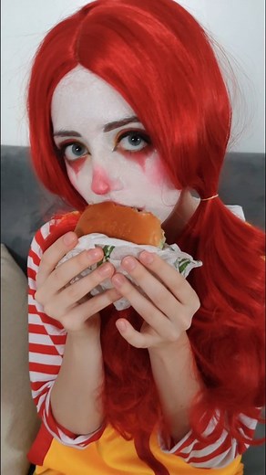Margarita Averina on Instagram: "Wait for it 😄 #mcdonalds #mcdonaldscosplay #cosplaygirl #cosplay #aldorachan #clown #clowncosplay"