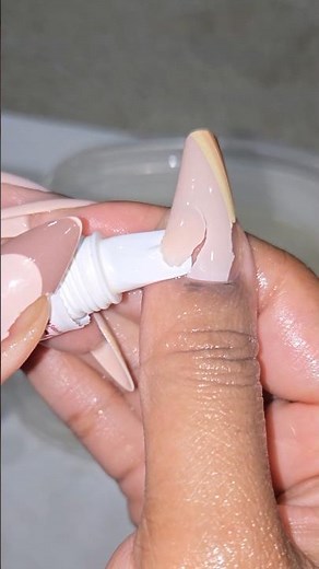 THE WORST PRESS ON NAILS EVER!!!