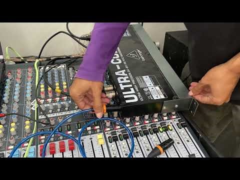 Behringer ultra curve pro