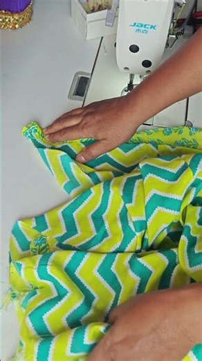 pant me mohri kaise lagaye #fashion #pants #dresscutting #handmade