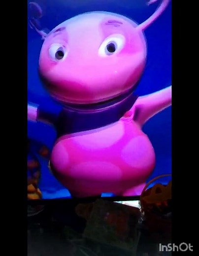 Mama Luigi Gets Scared of the Backyardigans