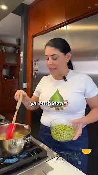 Receta de Crema de Chícharos ¡Calientita y deliciosa! | Zahie Téllez