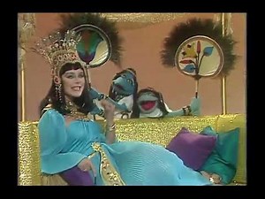 The Muppet Show - 319: Elke Sommer - “Row, Row, Row” (1979)