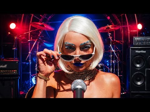 Amo Tutto Ciò Che Fa Male 🔥Sex On Fire🔥Italian Version- Gilbo (Official Video)
