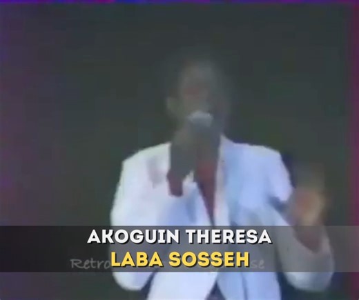 El cantante y compositor Laba Badara Sosseh, nacido en Gambia y apodado en Senegal "El Maestro", fue un pionero de la música cubana en África y el primer africano que ganó un disco de oro con un elepé de Salsa. Este tema originalmente fue grabado con la Orquesta Aragón en el disco "Laba Sosseh Con L'Orquesta Aragon - Akoguin Theresa" | México En Salsa