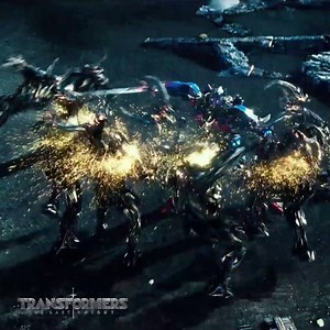 41K views · 633 reactions | Michael Bay sorgt wieder für ordentlich Krawall und lässt seine Transformers aufeinander los. | Transformers | Facebook