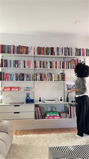 Kia Marie on Instagram: "Here is my Style Curriculum to help you discover your personal style and dress your best. Each book teaches something different: identity, language, proportions, systems, and color. Save this for your next study session and lmk if you want a part 2💚 If you want the links to all the books in one place, comment “STUDY” and I’ll send the full list straight to your inbox. 📚✨ #bookish #stylebooks #personalcurriculum #personalstyle"