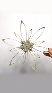 Easy DIY Snowflake ❄ #tutorial #snowflakes #papersnowflake #diy #craft #christmas #winter | Day with DIY