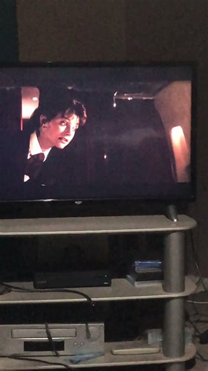 Always the smart ass. #alecbaldwin #thriller #action #spy #paramountplus #90s