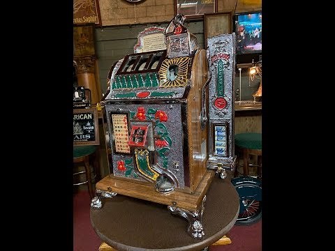 Mills Slot Machine 1929 MILLS Poinsettia with Mint Vendor SOLD