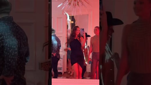 My girl!! #model #tallgirl #shorts #runway #rachelpizzolato