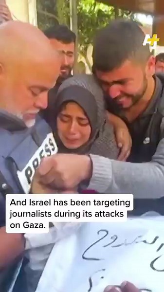 14K views · 927 reactions | This Palestinian journalist in Gaza collapsed while reporting live on air. Palestinian journalists have been risking their lives to cover Israel’s assault on Gaza and over 100 have been killed by Israel. | AJ+ | Facebook