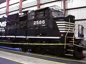 Norfolk Southern (Juniata Locomotive Shops) Tour part 1