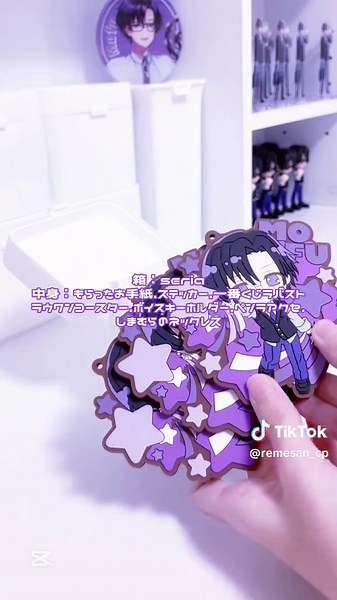 福岡のスイパラとオタクの机紹介