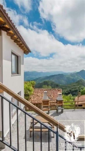 ✨ Este 2026, regálate Asturias como se merece ✨ Haz que tu escapada del año tenga nombre propio: Apartamentos Rurales Tiu Enrique, en Següencu, Cangas de Onís 🏔️ Un rincón privilegiado con las mejores vistas a los Picos de Europa, donde la naturaleza se vive a lo grande y el descanso es de auténtico lujo. Alojamientos rurales exclusivos, tranquilidad absoluta, paisajes que quitan el aliento y la sensación de estar justo donde quieres estar. 🌿💫 Aquí los amaneceres son mágicos, el silencio es o