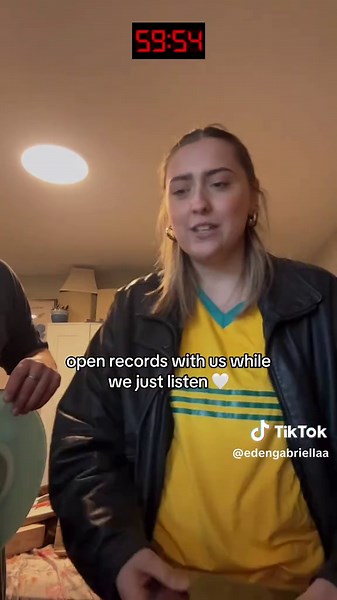 edengabriellaa (@edengabriellaa)’s videos with Racist Things Said by Trump - Logan