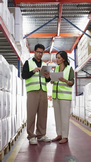 What Does a Logistic Specialist Do?