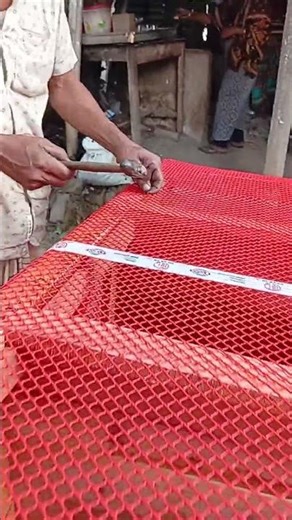 Installing plastic netting on the loft #shortvideo #plasticnet #kabutor