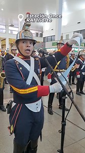 10K views · 457 reactions | El Regimiento de Artillería 1 "Brigadier General Tomás de Iriarte" sorprendió a los pasajeros del Sarmiento con una emocionante invitación al desfile de la independencia. Estamos recuperando nuestras tradiciones y compartiendo entre todos el amor por la Patria. Esperamos a los argentinos este 9 de julio a las 10:30 en Av. Libertador y Agüero. | Ministerio de Defensa | Facebook