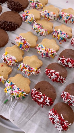 The Tabouli Bowl | The petit fours cookie is a staple in any Lebanese pastry shop. It’s a buttery cookie that’s either stuffed with chocolate or jam, or left... | Instagram
