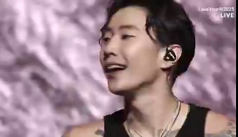 e pensar que ele quebrou esse pé em outubro e só agora sei que foi por conta do treino com o lngshot KKKKKKKKKKKKKKKKKKKKKKKKKKKKKKKKKKKKKKKKK