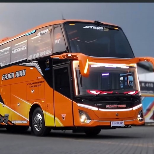 Inilah Bus Super Tinggi 1 Lantai, Jetbus UHD Adiputro | Taufik R S Amalia