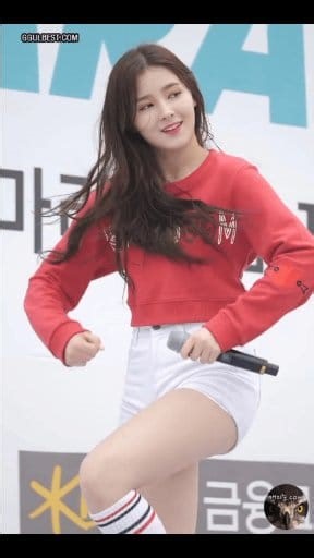 75K views · 7.7K reactions | sizzy #Butefull #reel #public | sizzy | Facebook