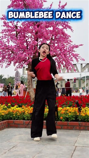 🐝⚡ BUZZING HOT! Bumblebee Dance Trend with Lily Is TOO Powerful! 💛🔥 Can You Keep Up? 👀💃