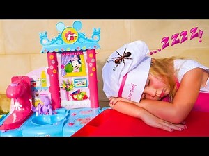 Nastya cooks unusual food for dad in the toy kitchen