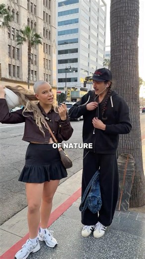 How will you react to a bald girl?