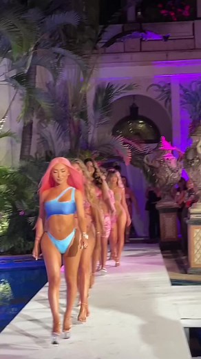Bodies of all shapes sizes hit our boohoo x #MiamiSwimWeek show 🌴 Anyone else obsessed with our runway girls? 🤩 @clintyy #boohoocastingcall #fyp