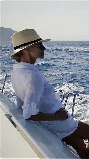 Set sail and head for open waters aboard the Jeanneau Yachts 60