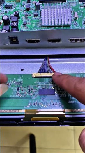 how to remove the LCD LVDS cable #lcd #tips #electronics