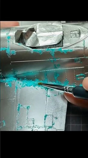 Using masking gel to create paint chipping effects [Hasegawa 1/32 Shiden-kai]